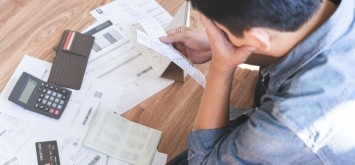 Man in financial crisis